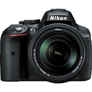 Nikon D5300 18-140mm DSLR Fotoğraf Makinesi kullananlar yorumlar